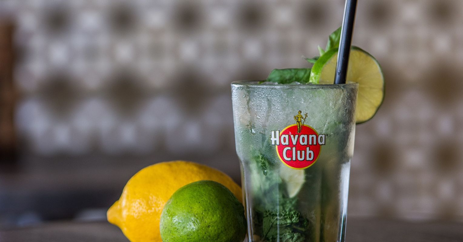 The Psychological Key to Resisting Alcoholic beverages