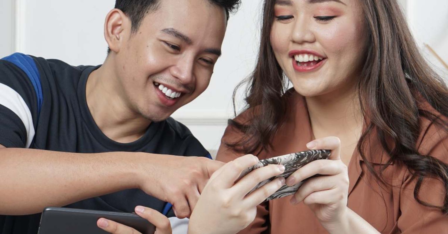 The Pros and Drawbacks of “Tricky Launching” Your Relationship