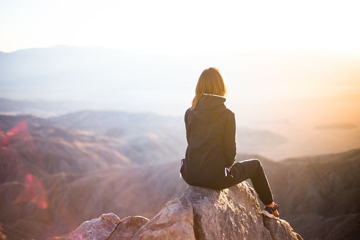 Conquering Mountains: 7 Survival Equipment Products for Hikers