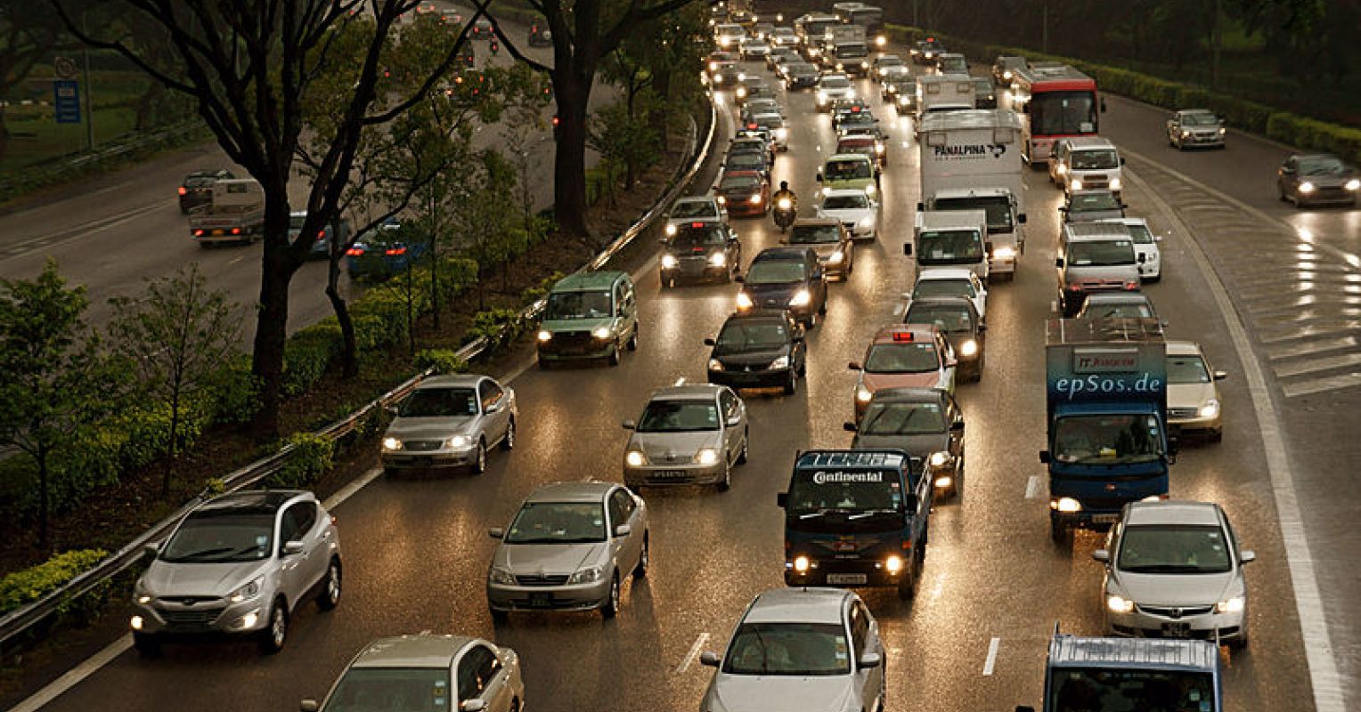 Tailgating and 16 Other Indications of Competitive Motorists