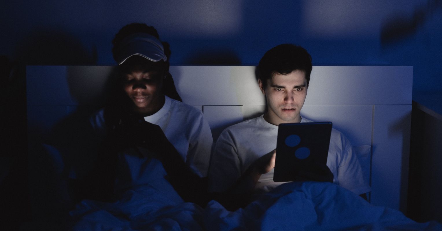 Blue Light-weight May well Not Be Preserving You Awake Right after All
