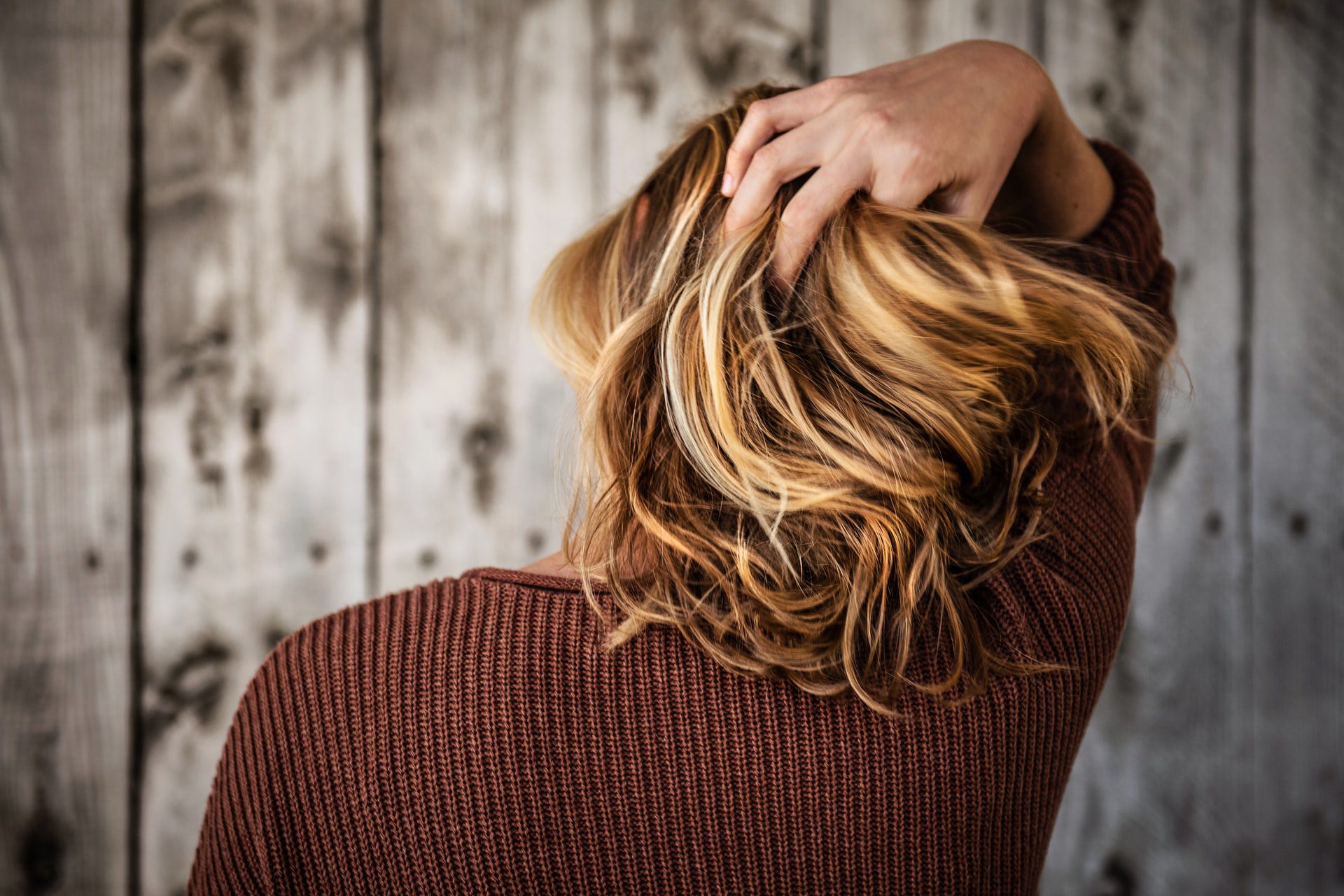 How to Prevent Your Hair From Hunting Greasy All the Time