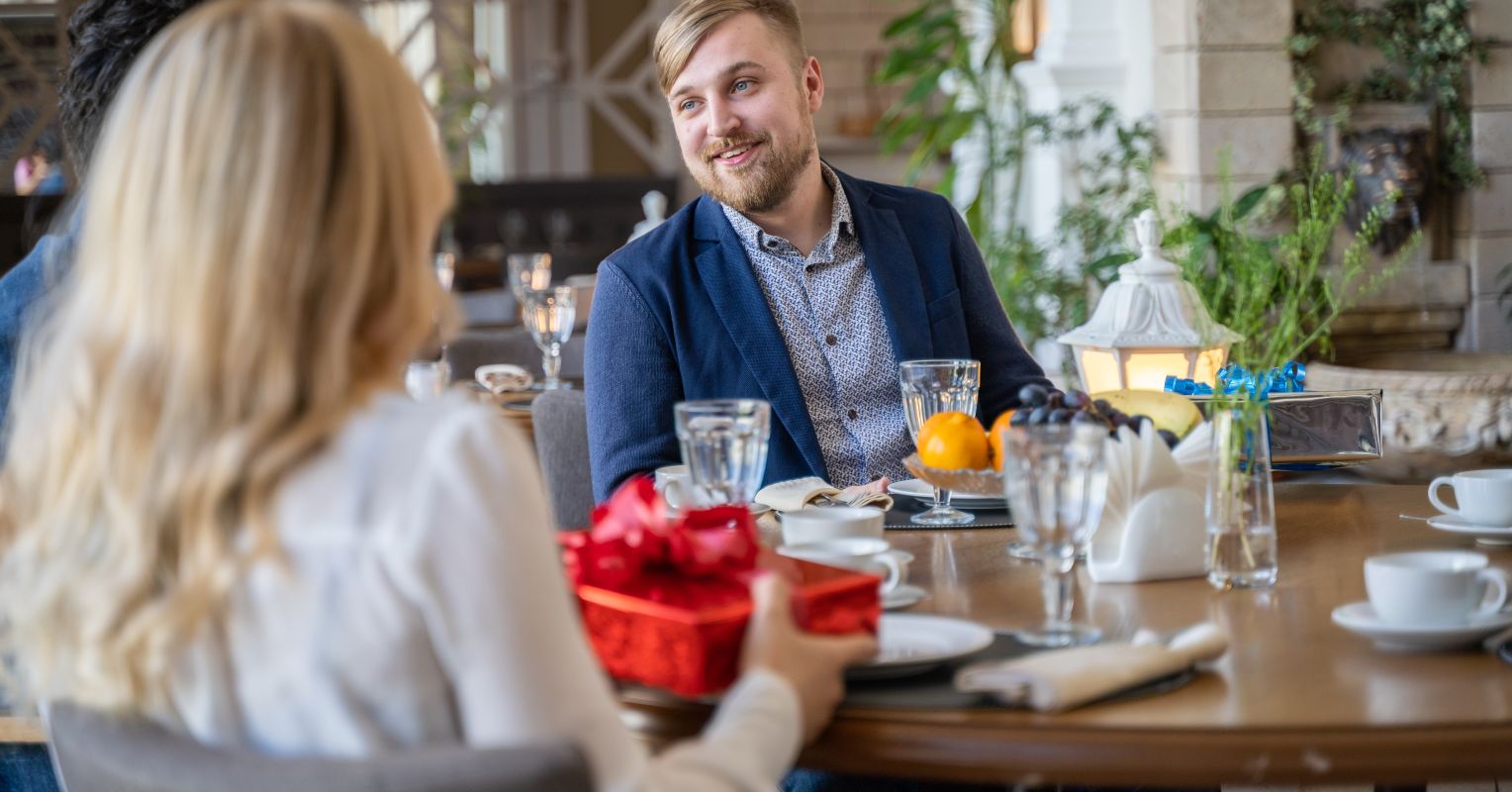 System Language Cues That Direct to Instantaneous Likability
